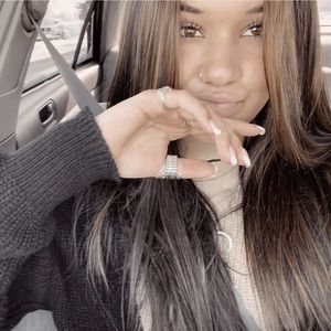 Meet your Posher, Stephanie